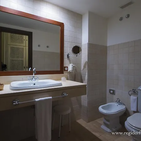 Hospedium Cortijo Santa Cruz Hotel