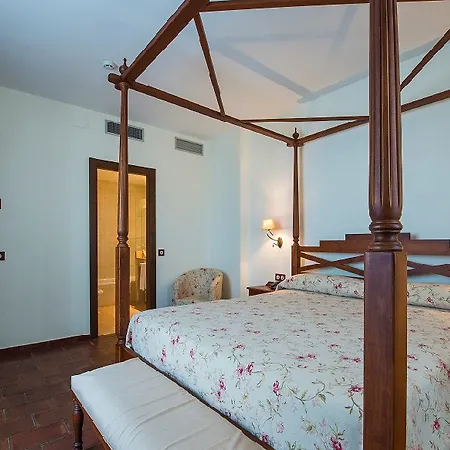 Hospedium Cortijo Santa Cruz Hotel 4*
