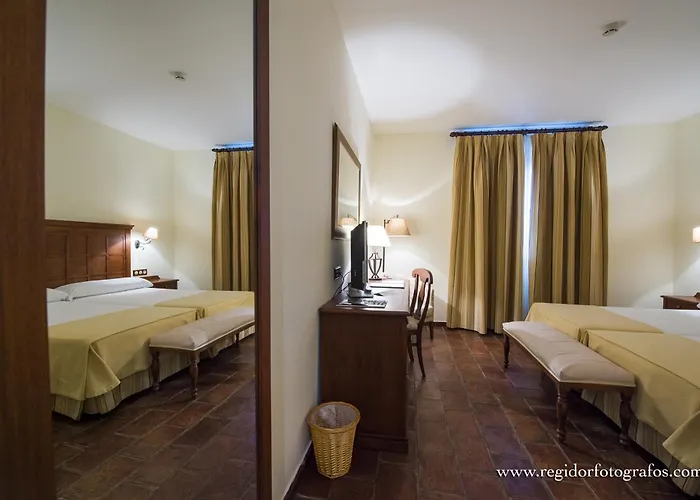 Hospedium Cortijo Santa Cruz