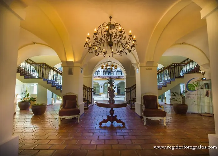 Hospedium Cortijo Santa Cruz 4*