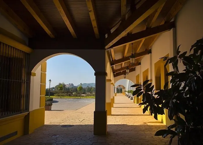 Hospedium Cortijo Santa Cruz 4*