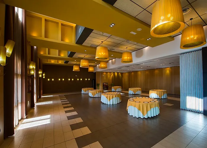 Hospedium Cortijo Santa Cruz Hotel 4*